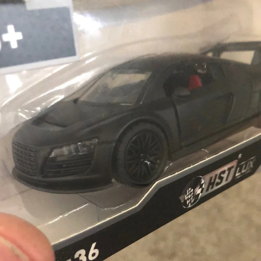 Black Die-Cast Sports Car 1:36 Model